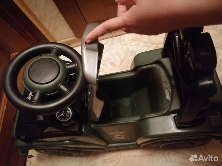 Машинка толокар