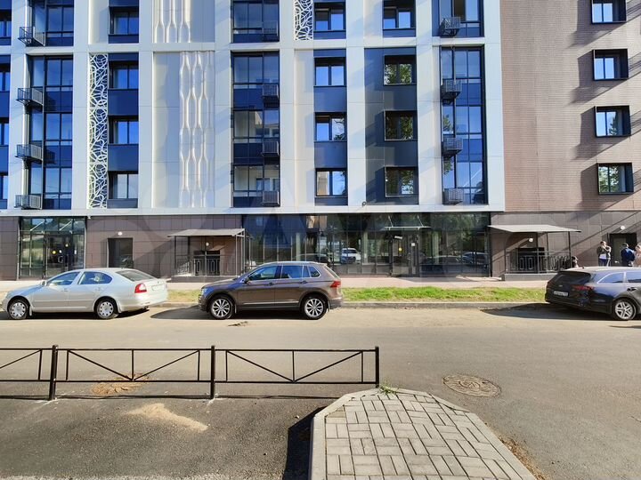 Торговое помещение в новом ЖК, 189.9 м²