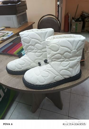 Дутики белые 40 размер