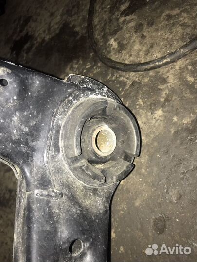 Передний подрамник Toyota Camry v55 2016