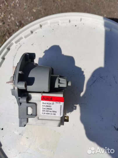 Насос, помпа стиральной машины zanussi ZWO 3104