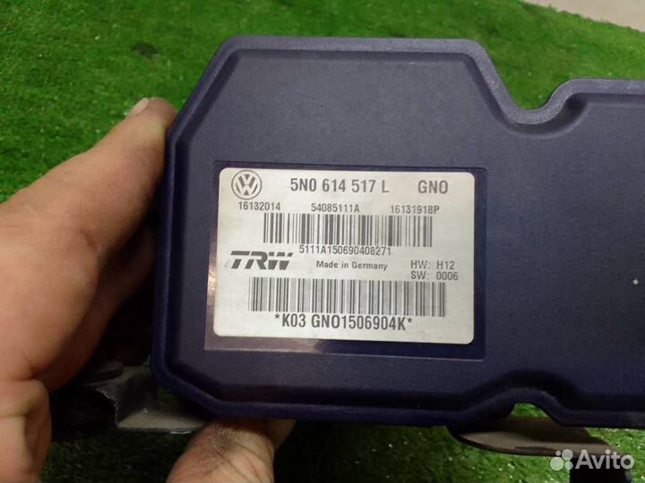 Блок ABS (насос) VW Tiguan 2007-2011