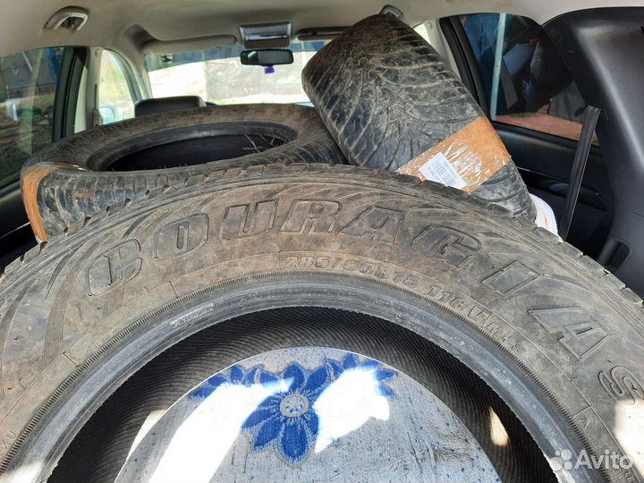 Federal Couragia S/U 285/60 R18