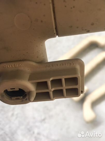 Потолочная ручка Volkswagen Phaeton(2077)