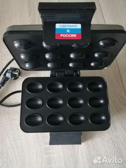 Электрическая вафельница орешница сластена