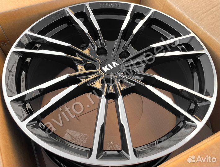 Кованые диски Kia Sorento R19 наличие