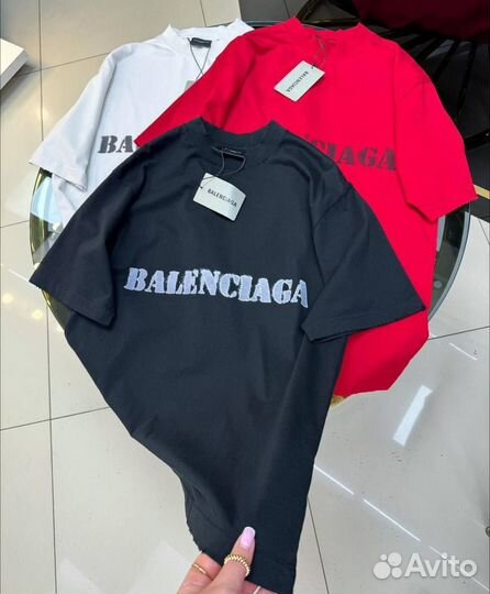 Футболка Balenciaga
