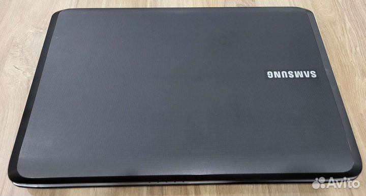 Ноутбук Samsung R540