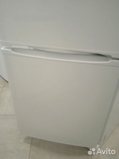 Холодильник бу stinol