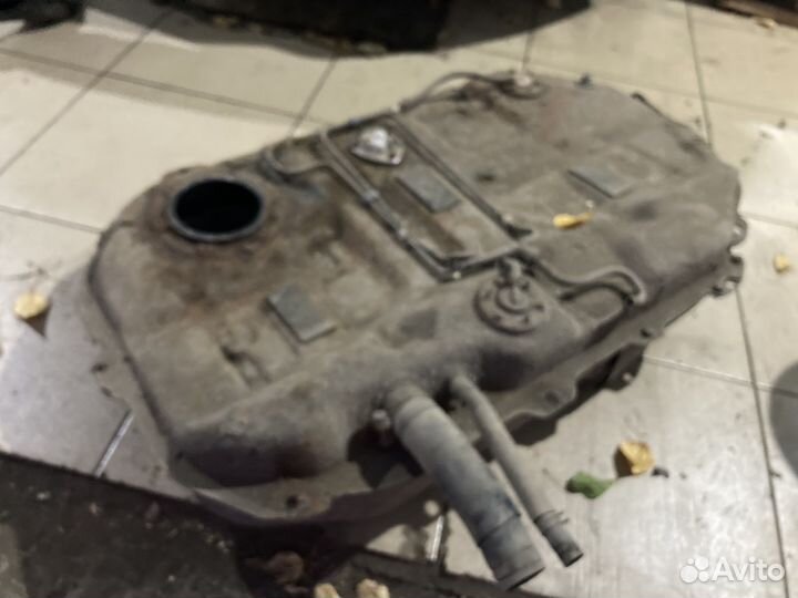 Топливный бак Мицубиси lancer 9