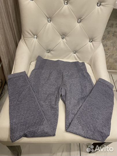 Бесшовный костюм для фитнеса 42