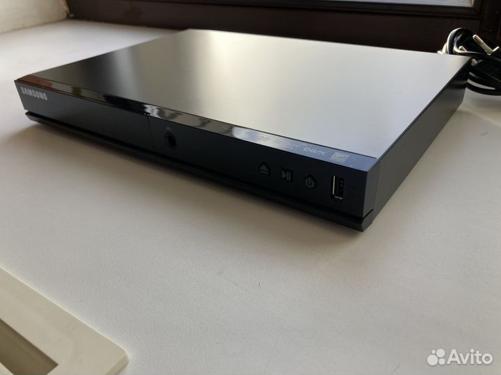 Караоке + видеопроигрыватель Samsung DVD-E360K