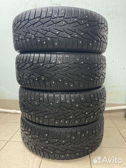 Nokian Tyres Hakkapeliitta 7 215/60 R17