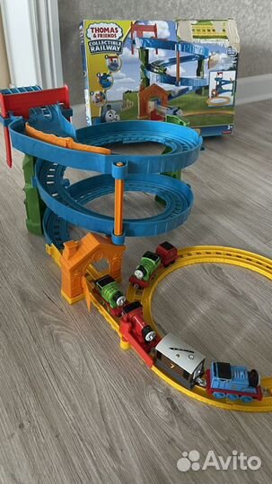 Игрушка паровозик Томас и его друзья