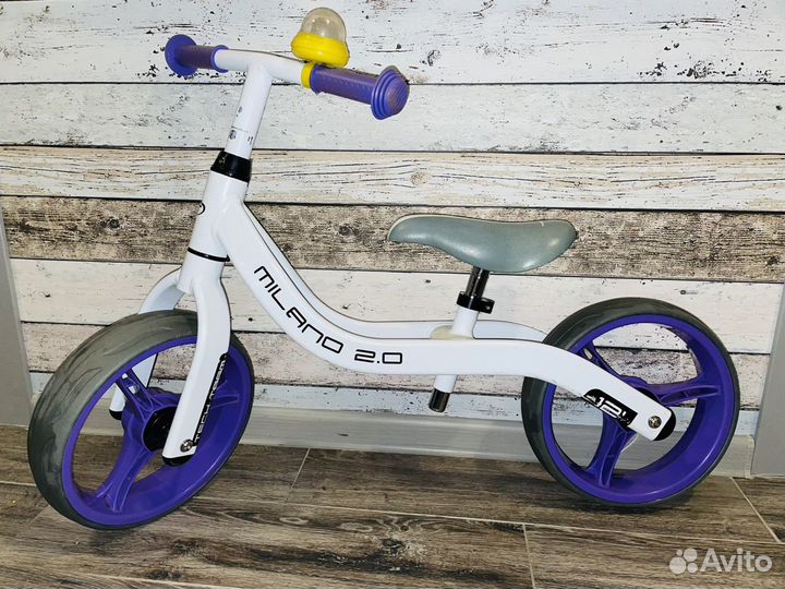 Детский беговел milano 2.0