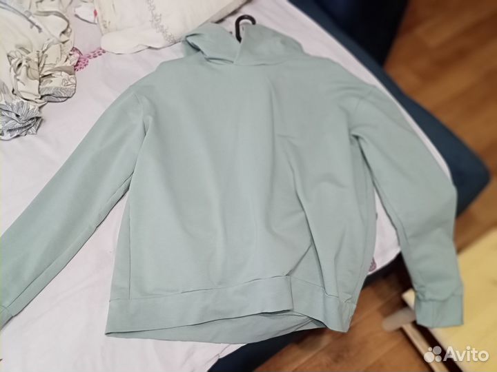 Мужской спортивный костюм