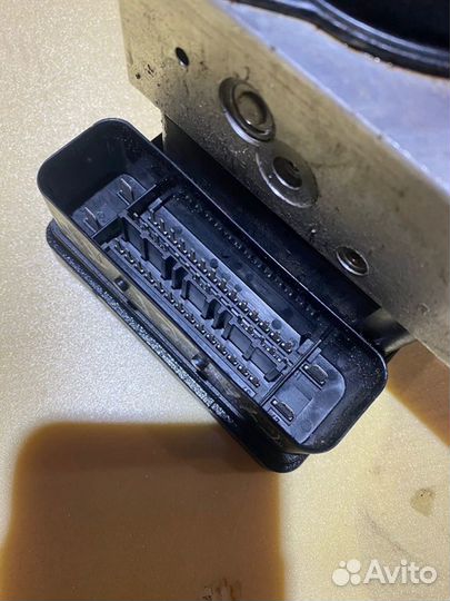 Блок ABS Touareg 2002-2010 7L0907379D