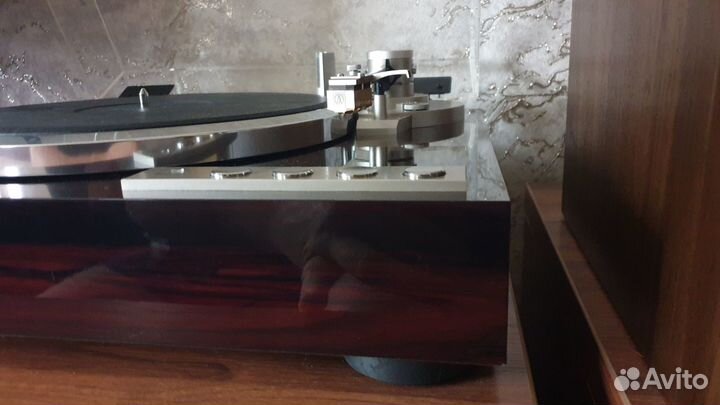 Проигрыватель винила Viktor QL Y-44F