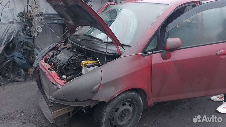 Honda Fit по запчастям