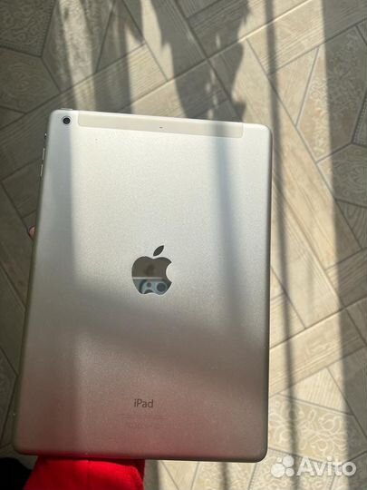 A1475 на iPad Air (Wi-Fi + Cellular) 64gb