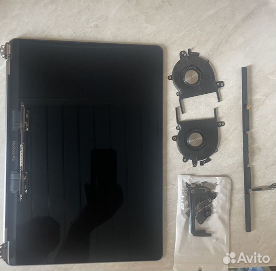 Macbook pro a1706. На разбор