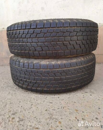 Hankook Nordik IS RW08 215/70 R15 98T