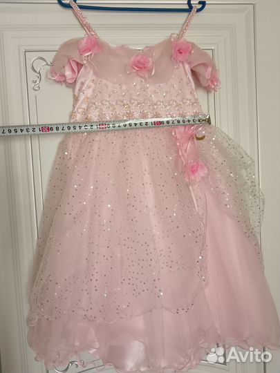 Платье праздничное