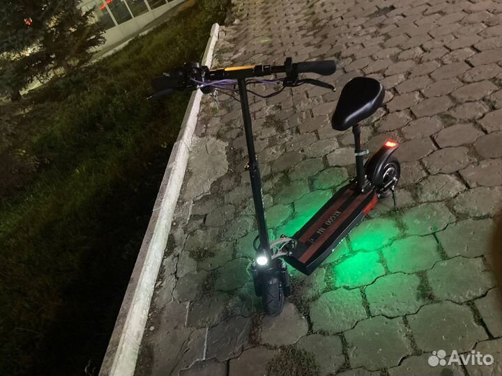 Электросамокат kugoo m4