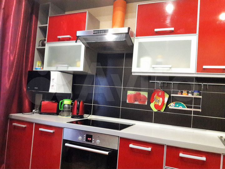 4-к. квартира, 90 м², 1/5 эт.