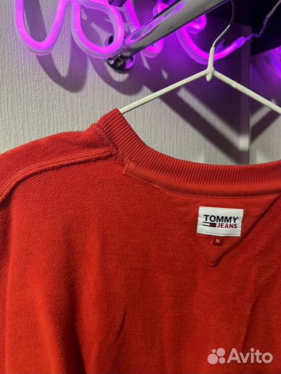 Tommy hilfiger свитшот