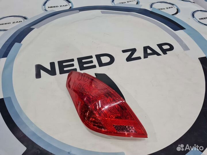 Фонарь левый Peugeot 308 Хэтчбек