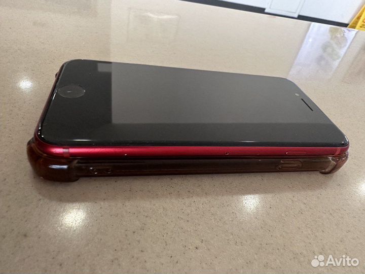 Телефон iPhone se 2022