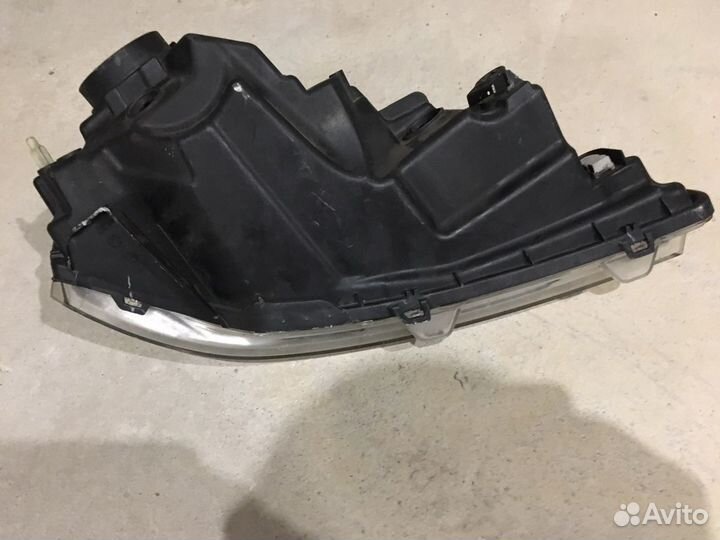 Фара битая левая Renault Logan 2012