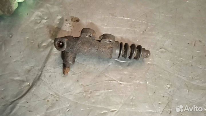 Цилиндр сцепления рабочий Mazda MPV LV 1992