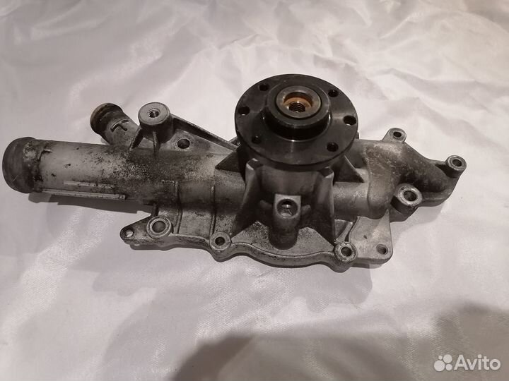 Насос водяной Помпа Mercedes