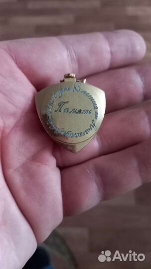 Часы кулон