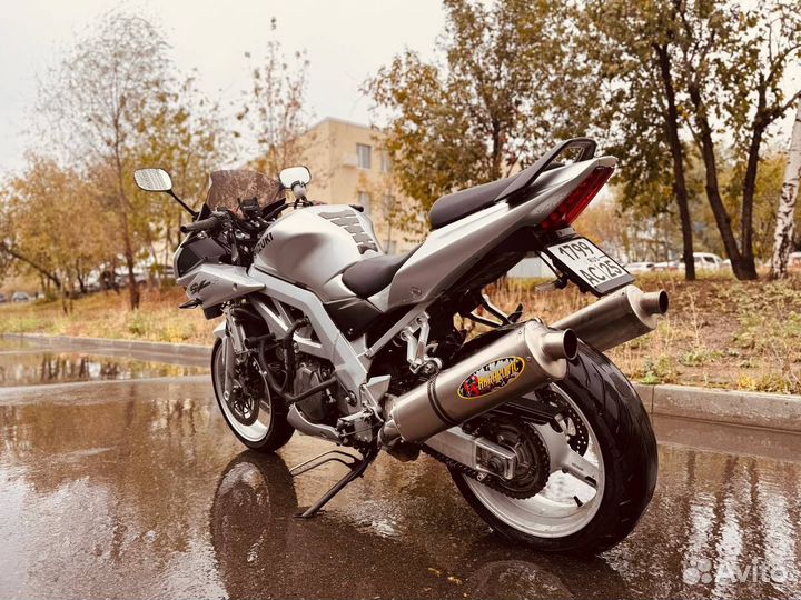 Очень крутой спорт Suzuki SV 1000S