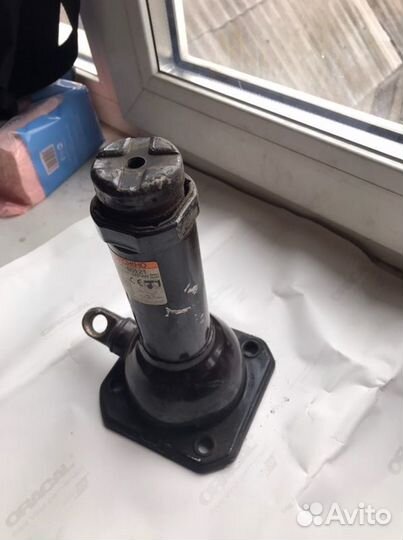 Домкрат Toyota Land Cruiser 200 4.5 дизель 2016