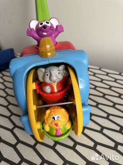 Музыкальная каталка kiddieland