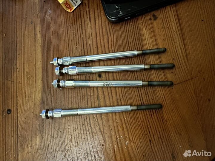 Свечи накаливания NGK