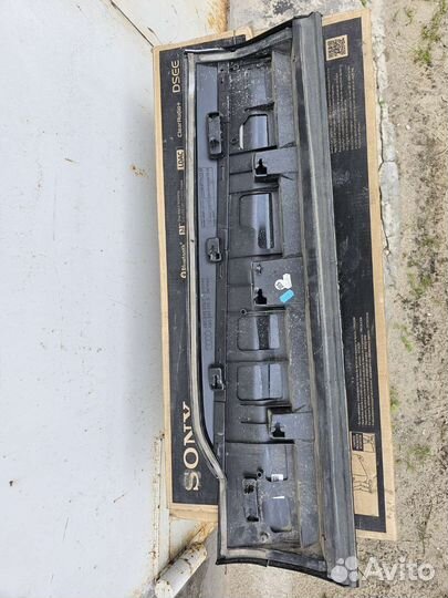 Audi q7 4m накладка двери задней левой