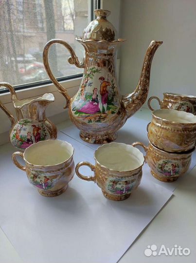 Сервиз, молочник, кувшин чашки 6шт