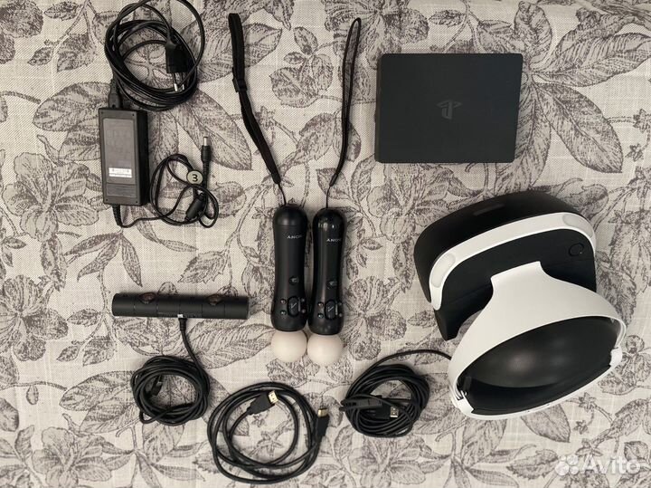 Sony playstation 4 1tb + шлем VR
