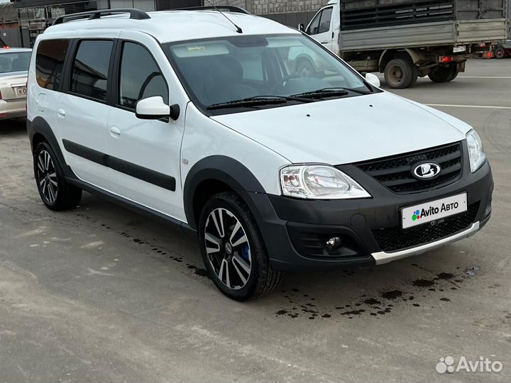 LADA Largus 1.6 МТ, 2019, 124 327 км