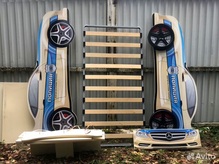 Детская кровать машина с матрасом