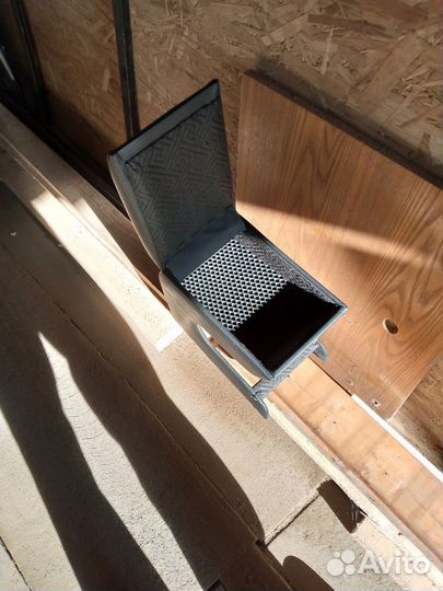 Подлокотник на LADA vesta