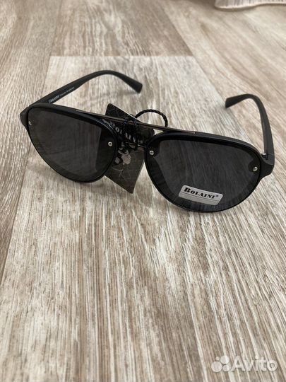 Солнцезащитные очки