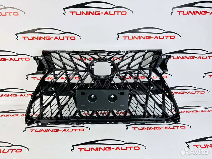Решетка радиатора Lexus RX350 / 200t Superior O643