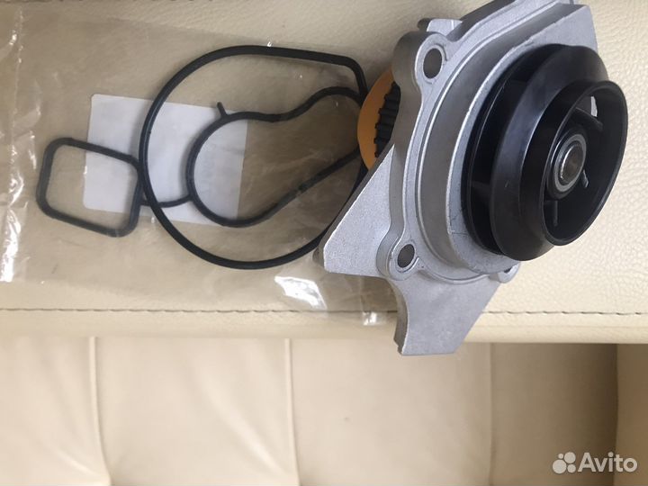 Воляной насос помпа