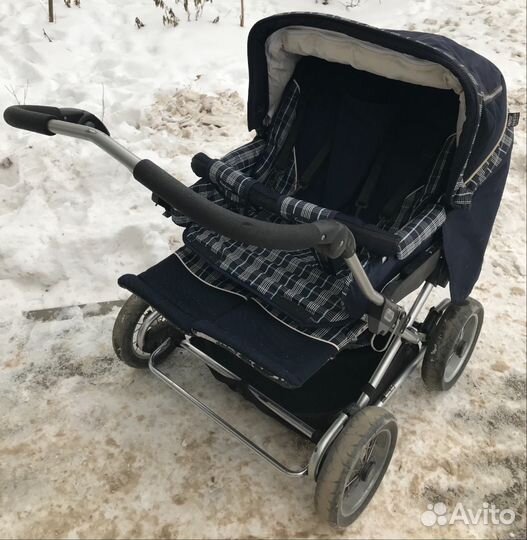 Коляска для двойни Emmaljunga Twin City Cross